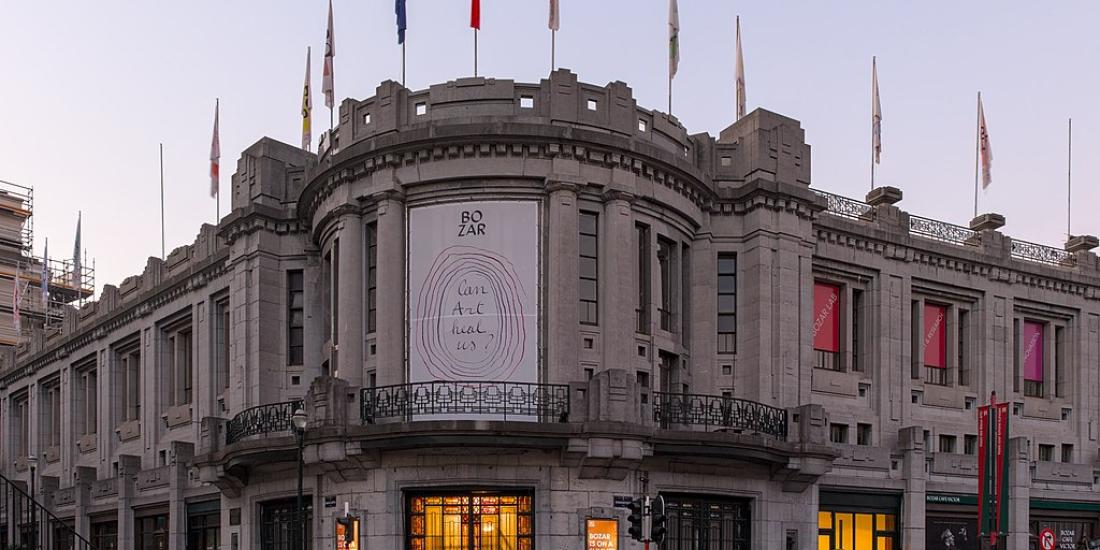 Gevel Paleis voor Schone Kunsten