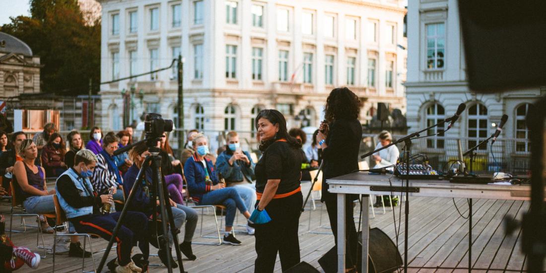 An event organised by the Mahmoud Darwich Chair on the terrace overlooking the Place des Palais